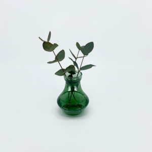 Lille grÃ¸n genbrugsglas vase i grÃ¸n